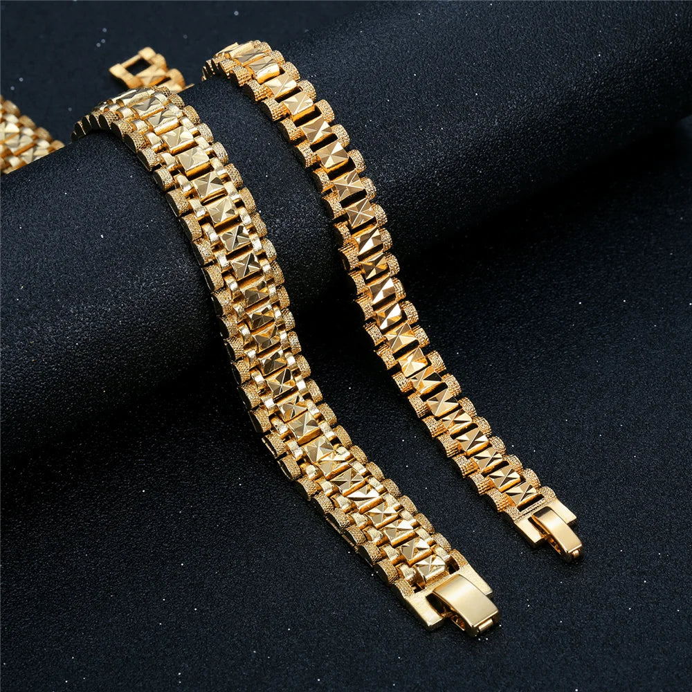 Chunky Gold Chain Bracelet