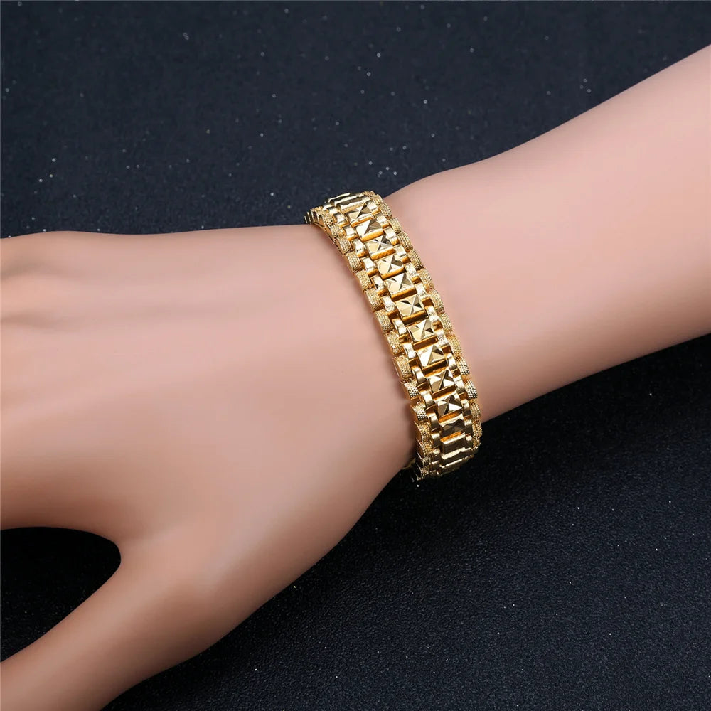 Chunky Gold Chain Bracelet