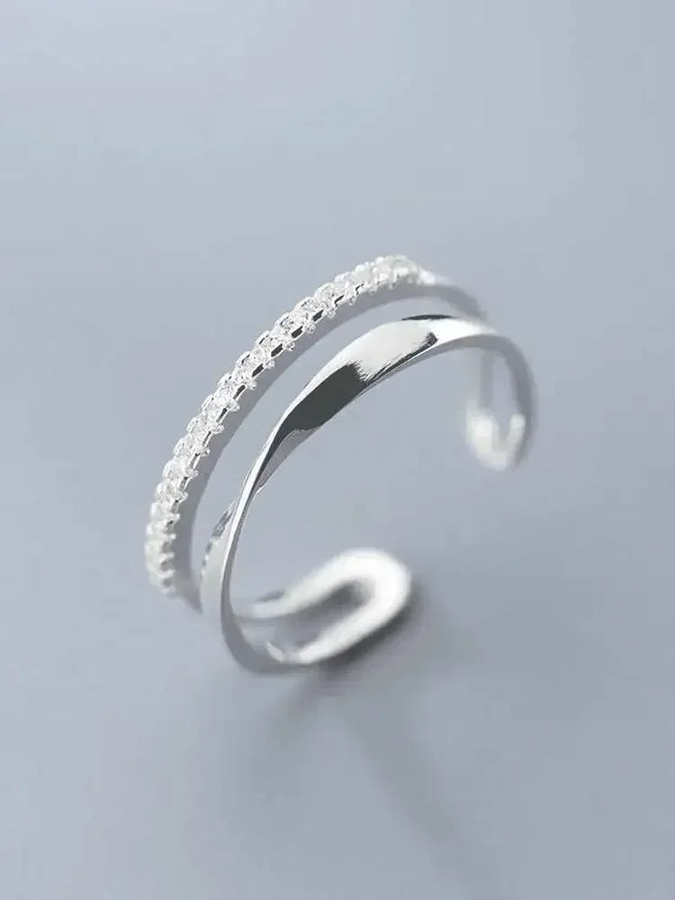 Elegant Silver Band Ring