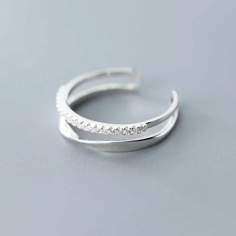 Elegant Silver Band Ring