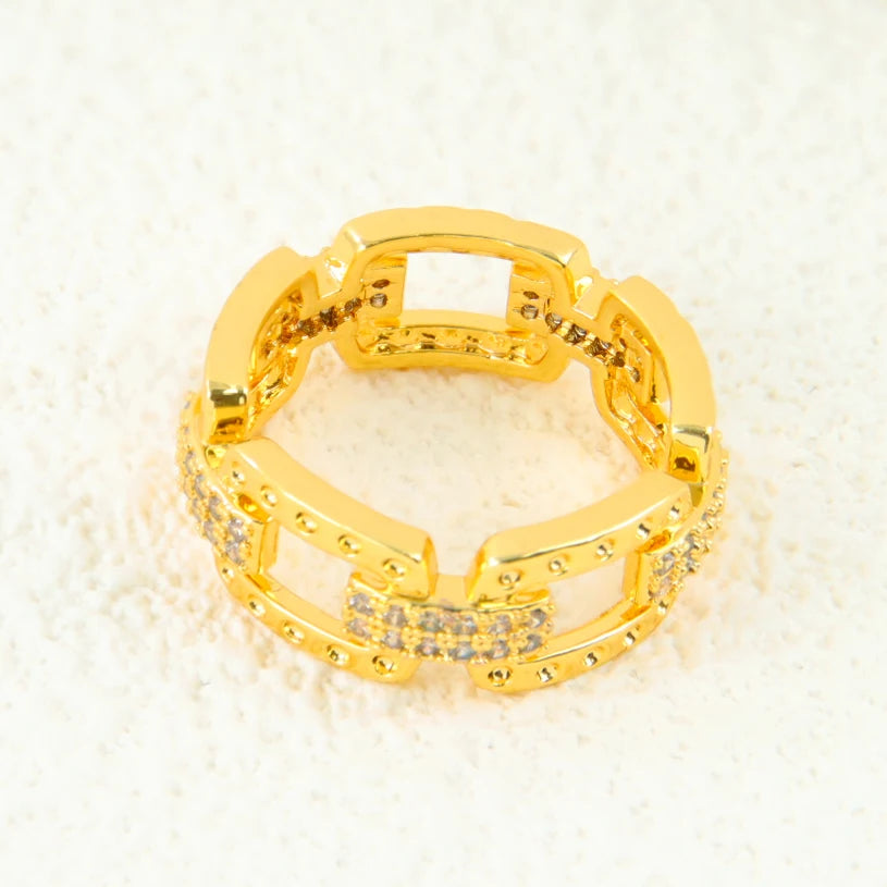 Gold Zirconia Cocktail Ring